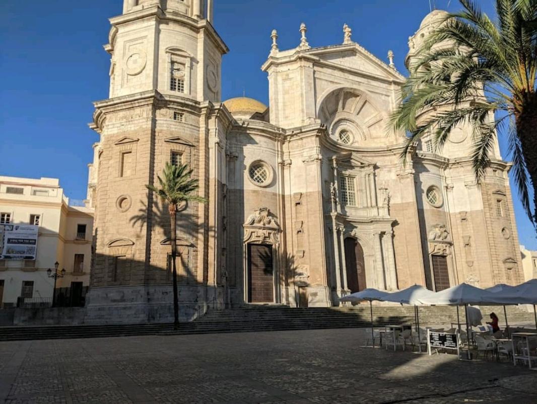 Lindo Piso En El Centro Historico De Cadiz Lejlighed Eksteriør billede